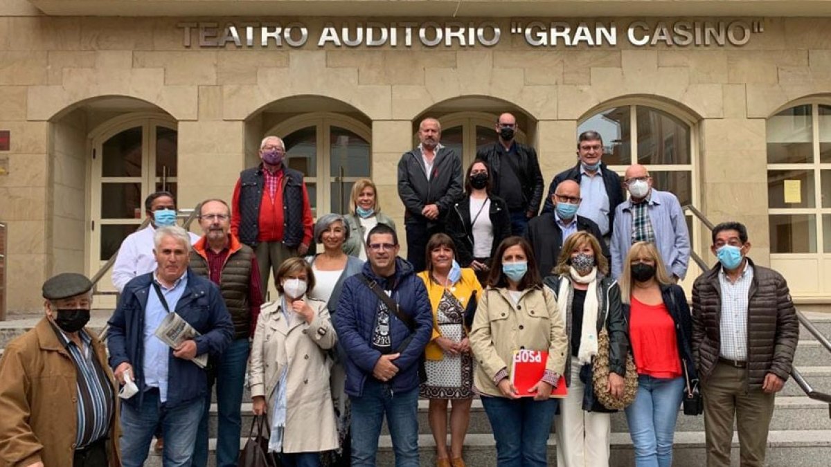 La secretaria general del PSOE de Burgos mantuvo una reunión de trabajo con responsables socialistas de la Sierra de la Demanda. ECB