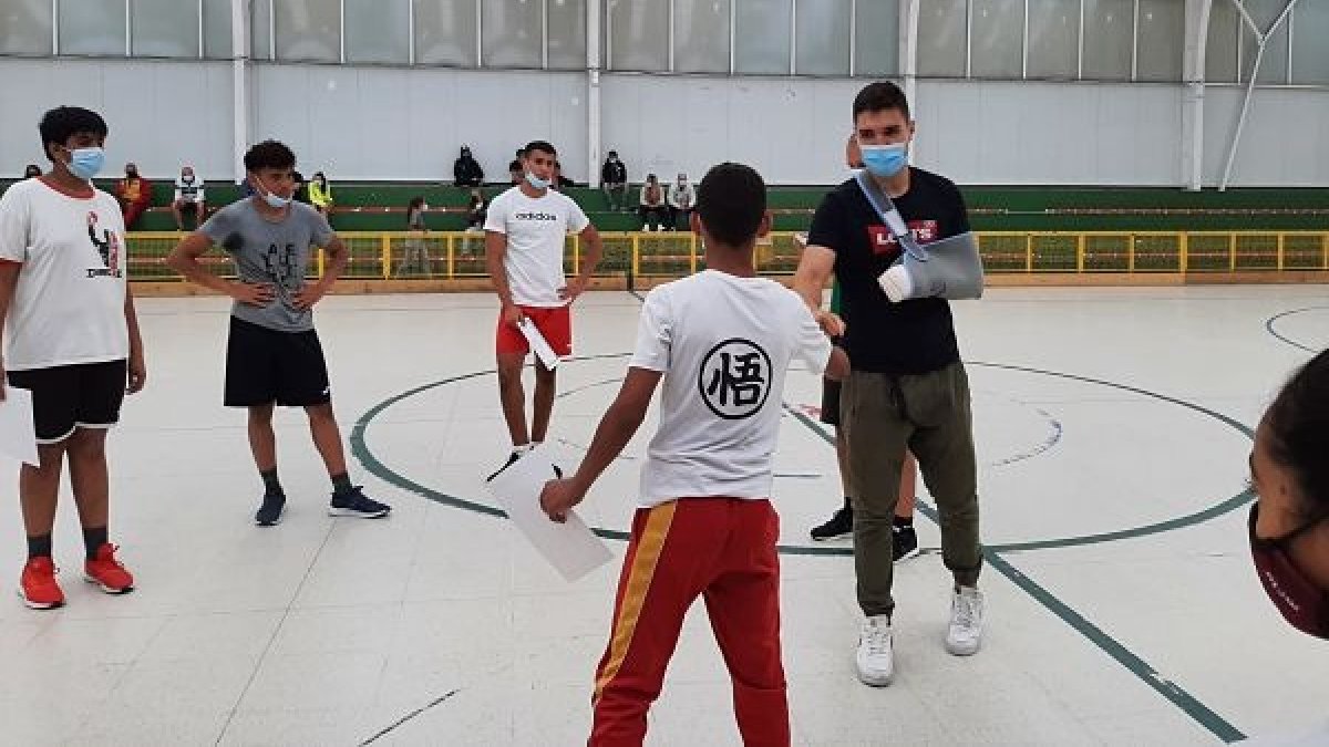 La cita se desarrolló n la sala deportiva de la pista de hockey de El Plantío. ECB