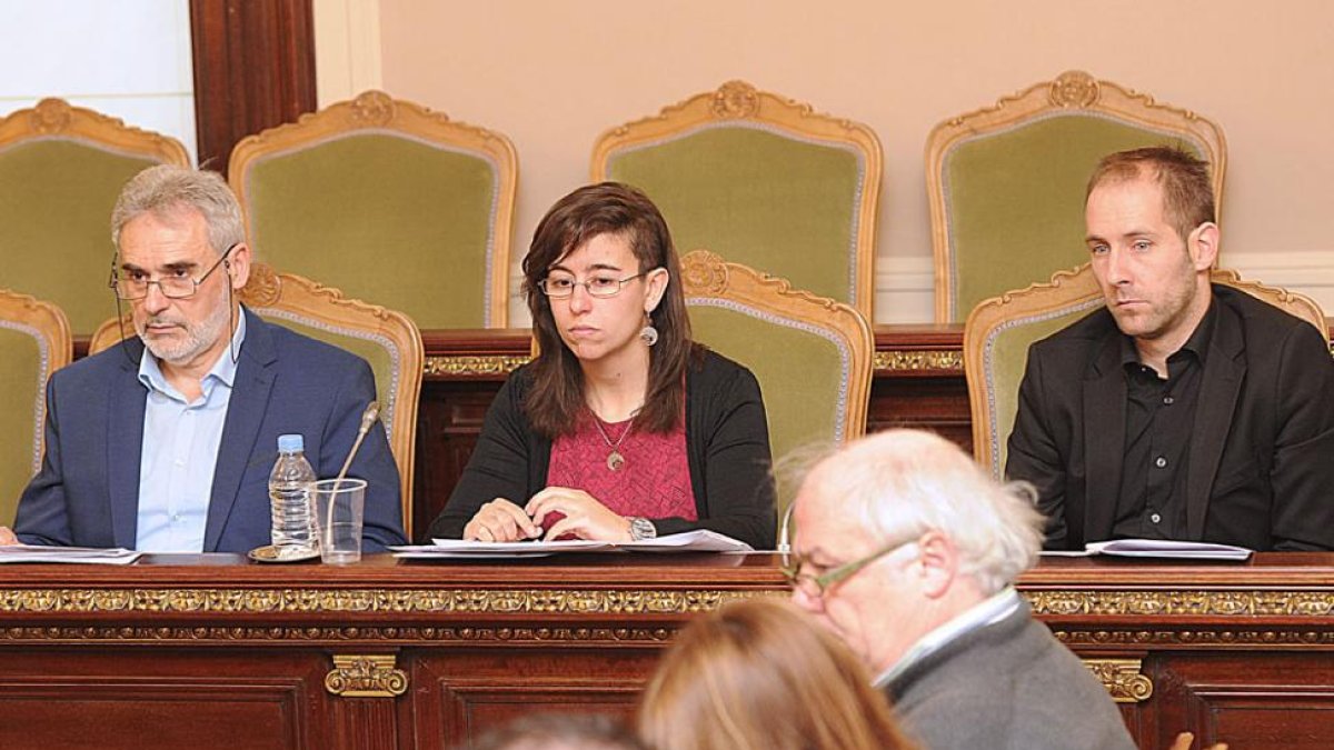 Los diputados provinciales de Imagina durante un Pleno en la Diputación.-ISRAEL L. MURILLO