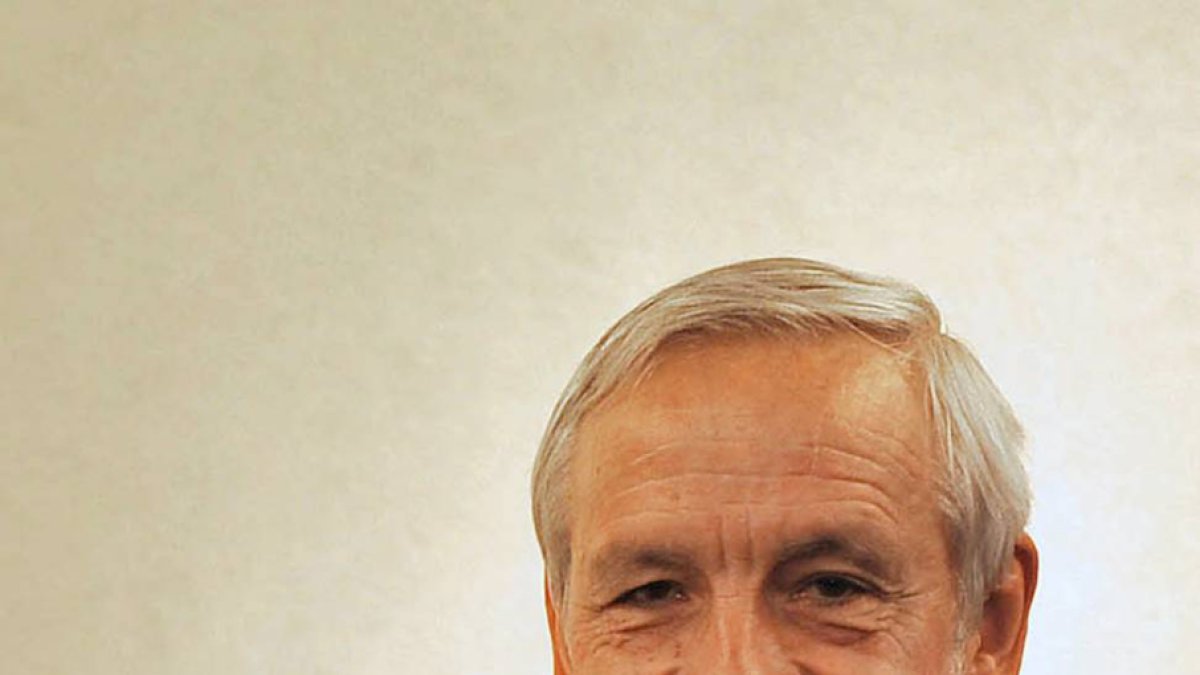 El premiado, Ismael Fernández de la Cuesta.-ECB