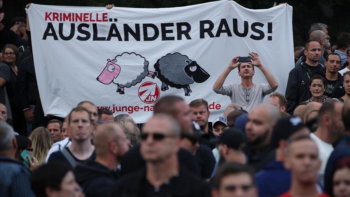 Manifestación de ultraderecha contra los extranjeros en Chemnitz. /-SEAN GALLUP / GETTY IMAGES