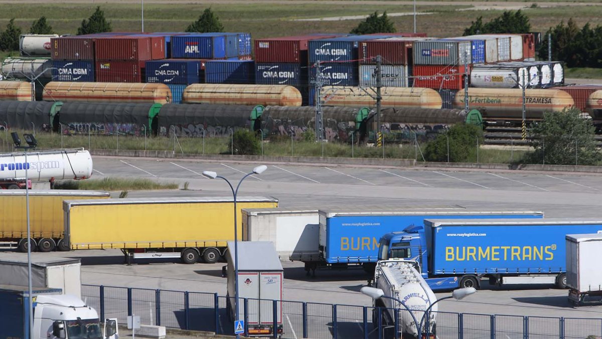 La ampliación del Puerto Seco consistirá en urbanizar 220.000 metros cuadrados. RAÚL G. OCHOA