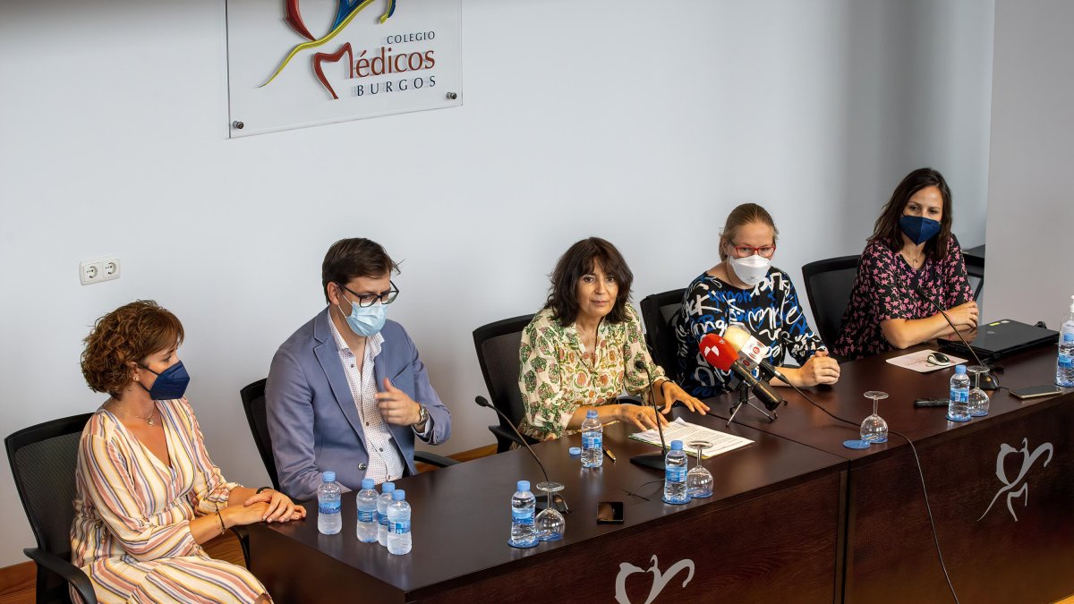 Oncólogos del HUBU mostraron su apoyo a García Girón. SANTI OTERO