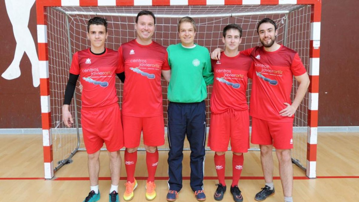 Plantilla del Centros Javier Ortiz, equipo de Primera División que venció al Fidback Publicaciones la pasada jornada.-ISRAEL L. MURILLO