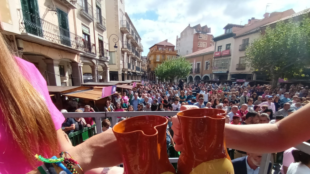 La fiesta se celebra en la plaza mayor de Aranda. FOTOS: © ECB /  L. V.