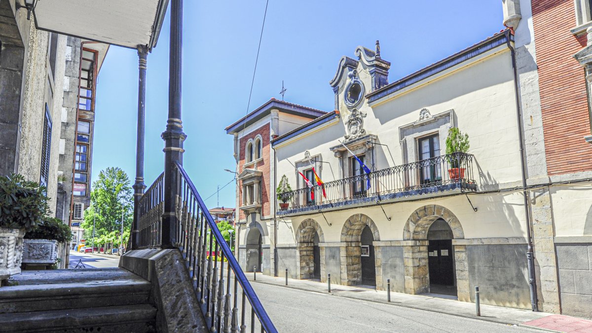Ayuntamiento de Valle de Mena. I.L.M.