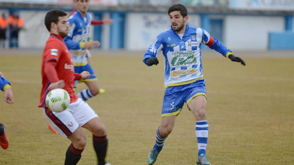 Los blanquiazules se encuentran a 7 puntos de la salvación a 10 jornadas para el final de la campaña-Alberto Calvo