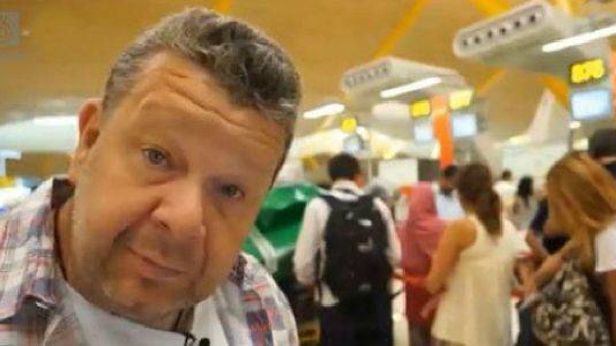 Alberto Chicote en Barajas, durante el programa 'El precio de los alimentos'.-Foto: LA SEXTA