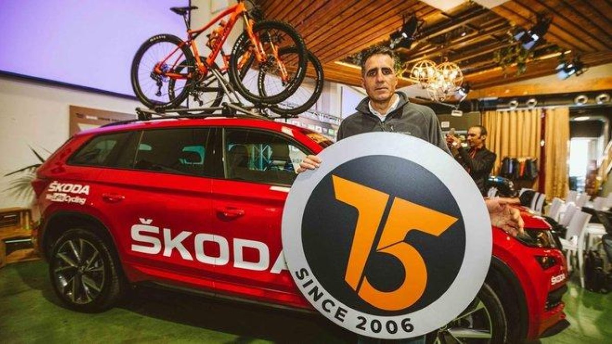 Miguel Induráin, en Barcelona, para presentar su participación en la Titan Desert 2020.-