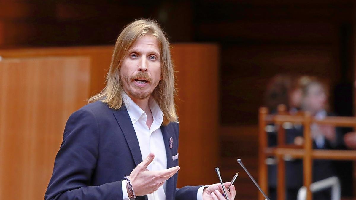 Pablo Fernández, El secretario general de Podemos Castilla y León y procurador de la formación morada. J.M. LOSTAU