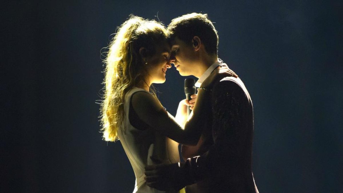 Alfred y Amaia, durante el ensayo de este 4 de mayo en el Altice Arena de Lisboa.-/ PERIODICO