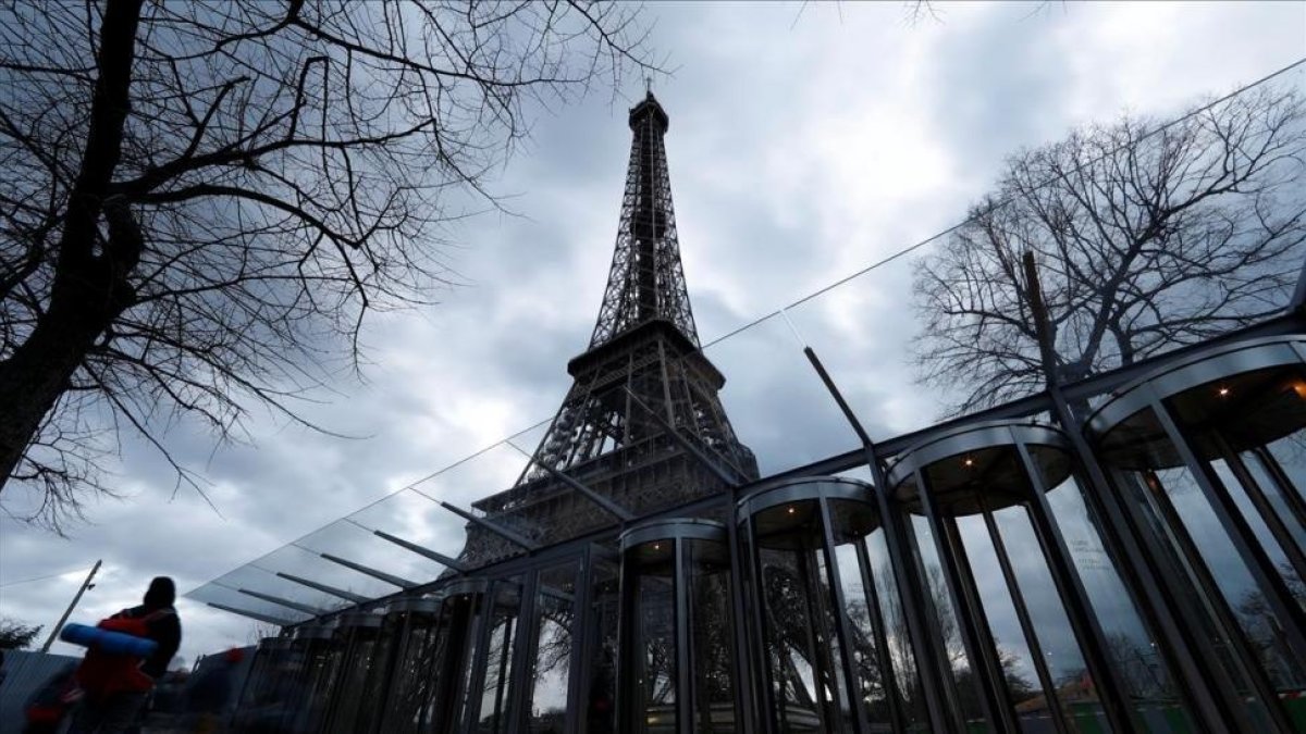 Vista de la torre Eiffel del pasado 31 de marzo.-/ REUTERS / GONZALO FUENTES