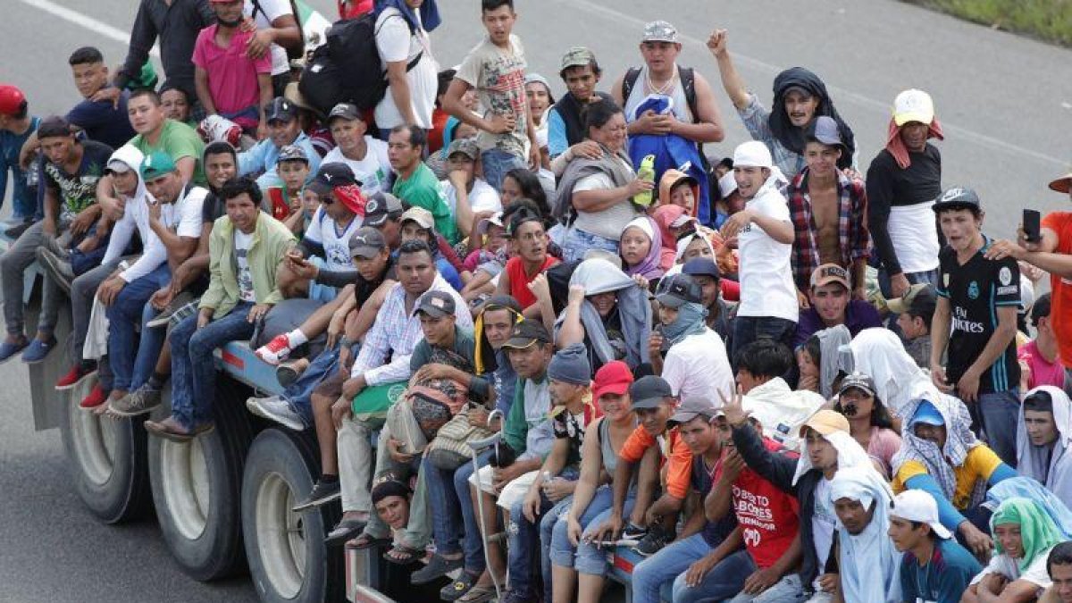 Miles de centroamericanos -en su mayoría hondureños y salvadoreños- abandonaron sus países a mediados de octubre de 2018.-EFE