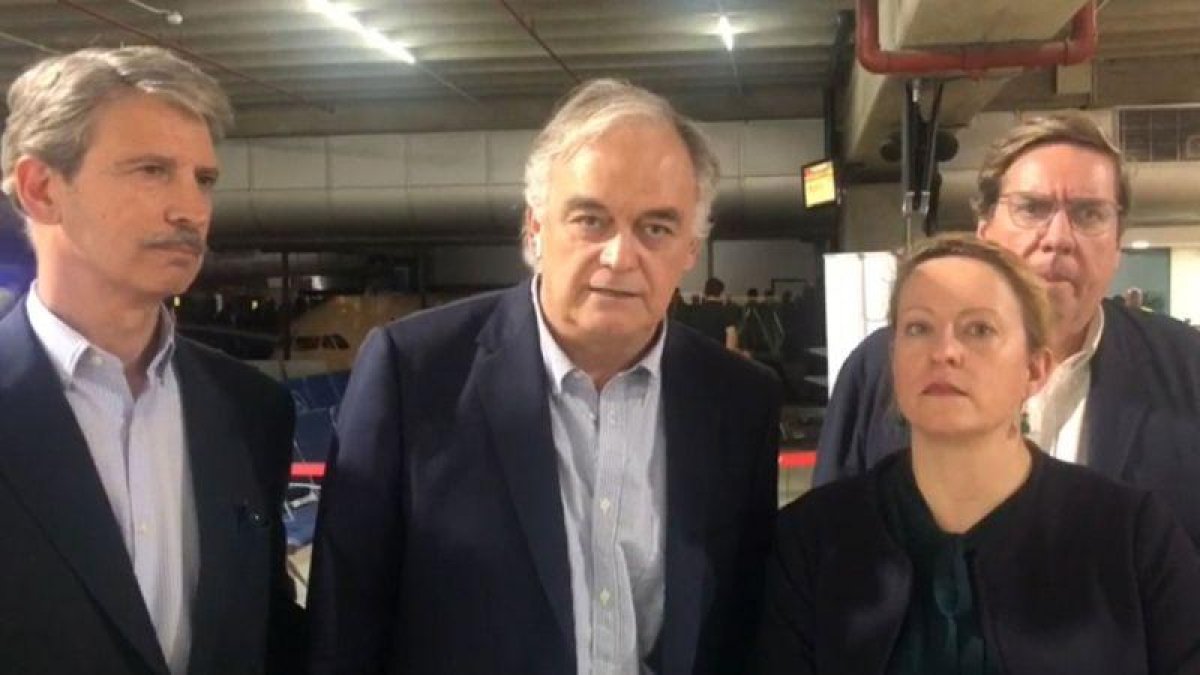 Venezuela expulsa a un grupo de europarlamentarios que iban a visitar el país, entre ellos, Esteban González Pons.-EFE