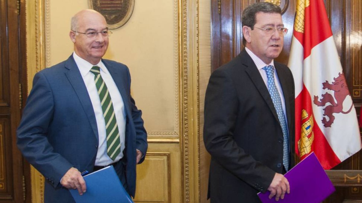 Rico (dcha.) y Marañón (izq.) destacaron el hecho de que podrá actuarse ya en el mes de febrero-R. ORDÓÑEZ