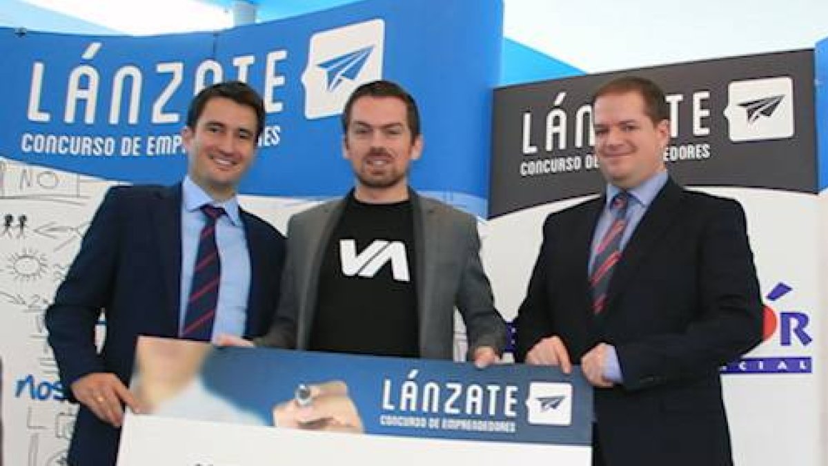 En el centro de la imagen, Pablo Gimeno.-