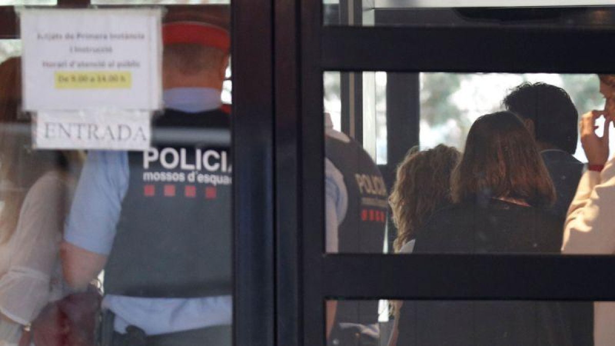 Shakira acude a declarar a los juzgados de Esplugues por presunto fraude fiscal.-ALBERT GEA (REUTERS)