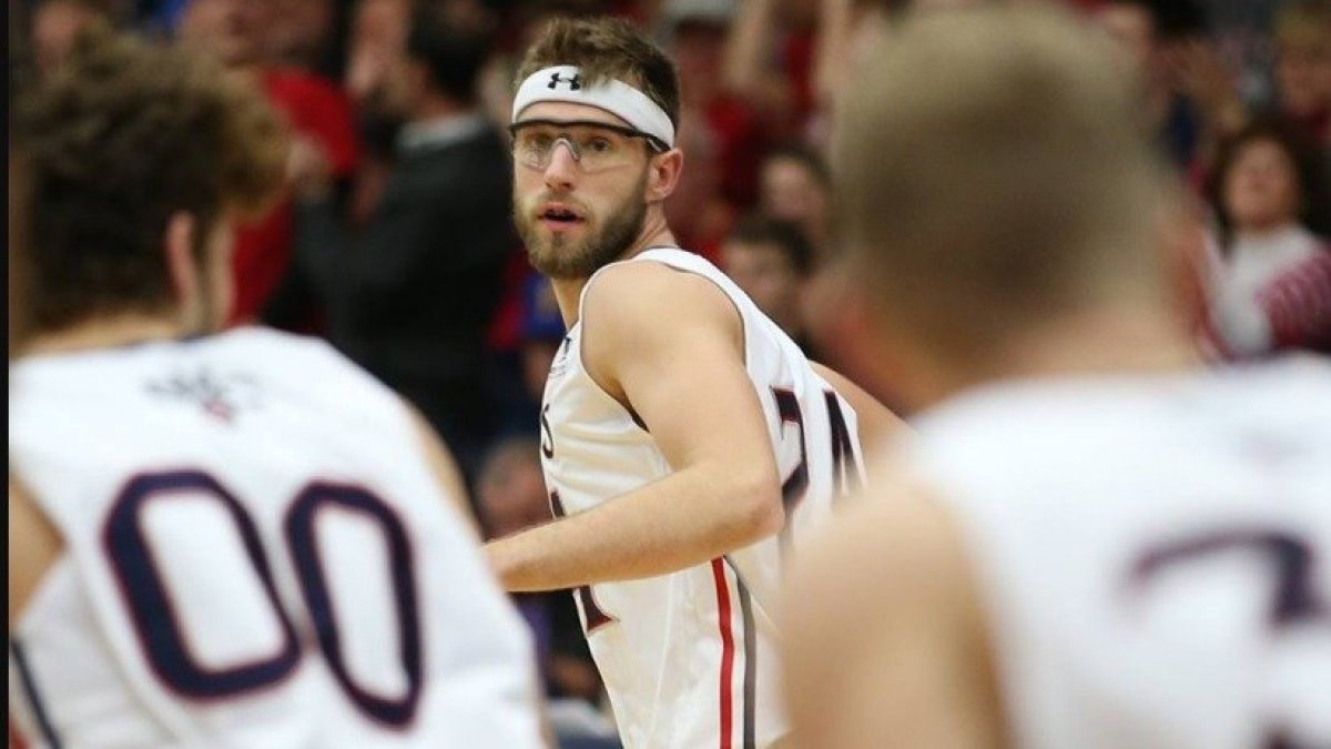 Calvin Hermanson. SAINT MARY'S MEN BASKETBALL.
