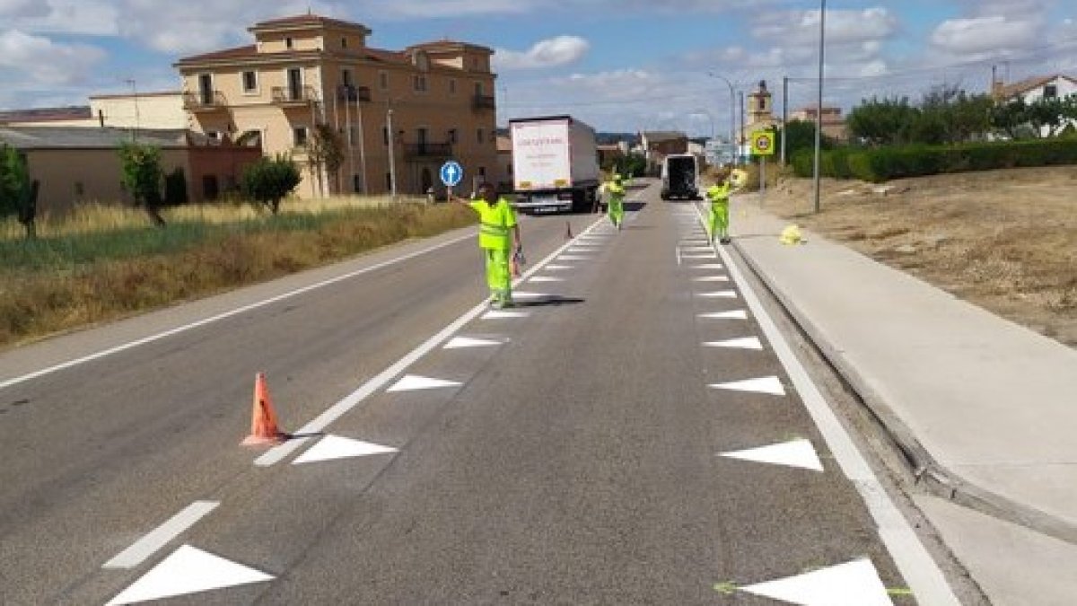 Imagen de las nuevas marcas viales de Nava de Roa