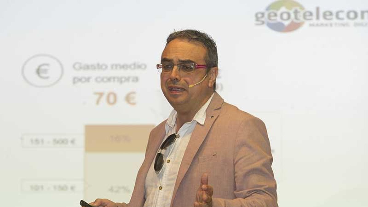 Jorge Arias en las jornadas organizadas por El Correo de Burgos.-ISRAEL L. MURILLO