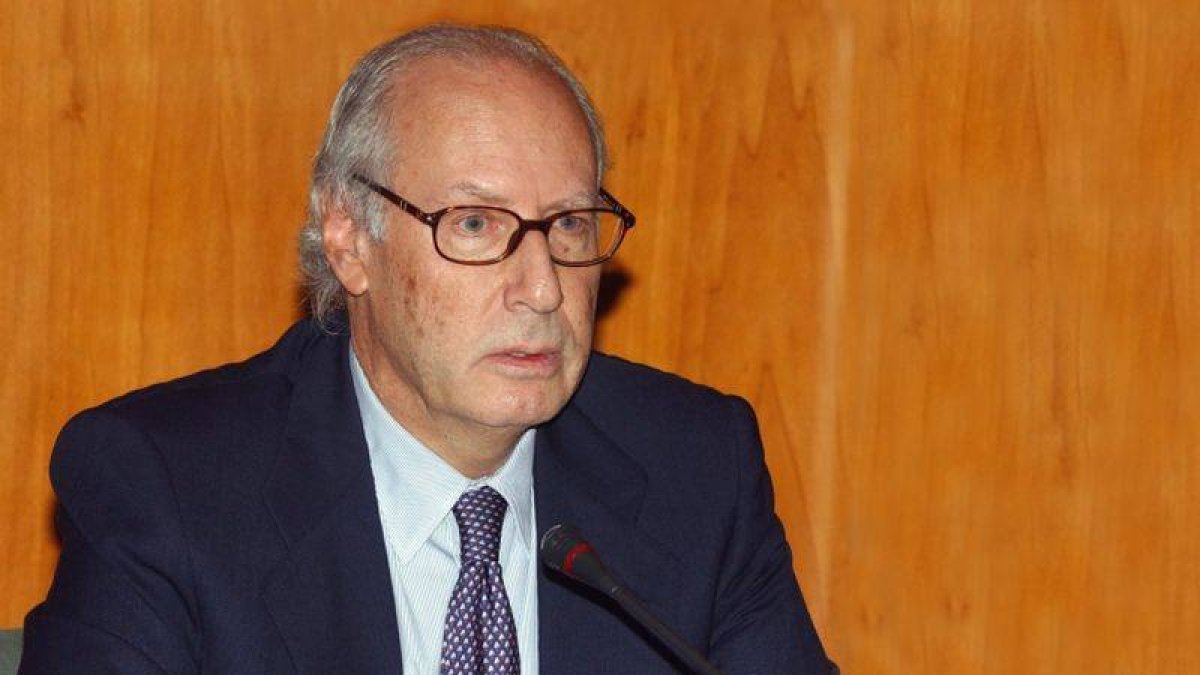 El exministro de Economía y Hacienda, Miguel Boyer, en un imagen del 2003.-Foto: EFE