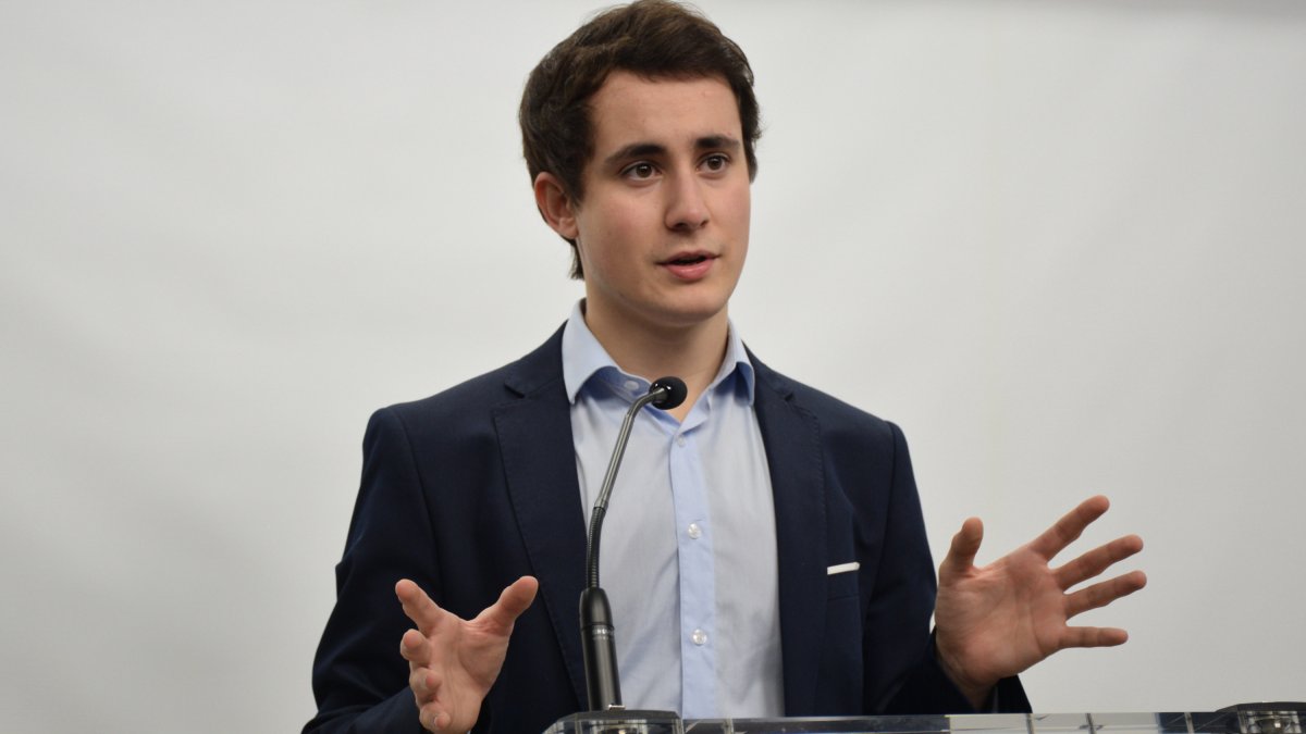 Rubén Monar repite como presidente del CAUBU. ECB