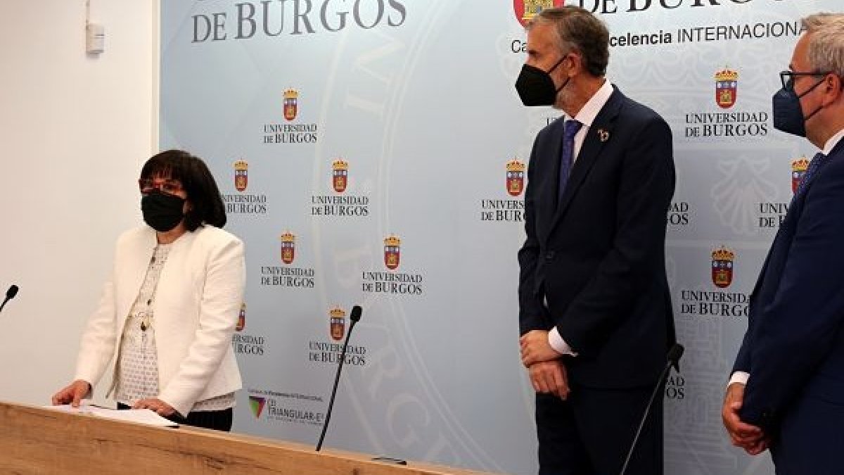 Toma de posesión de la decana de la Facultad de Ciencias de la Salud María Ángeles Martínez Martín