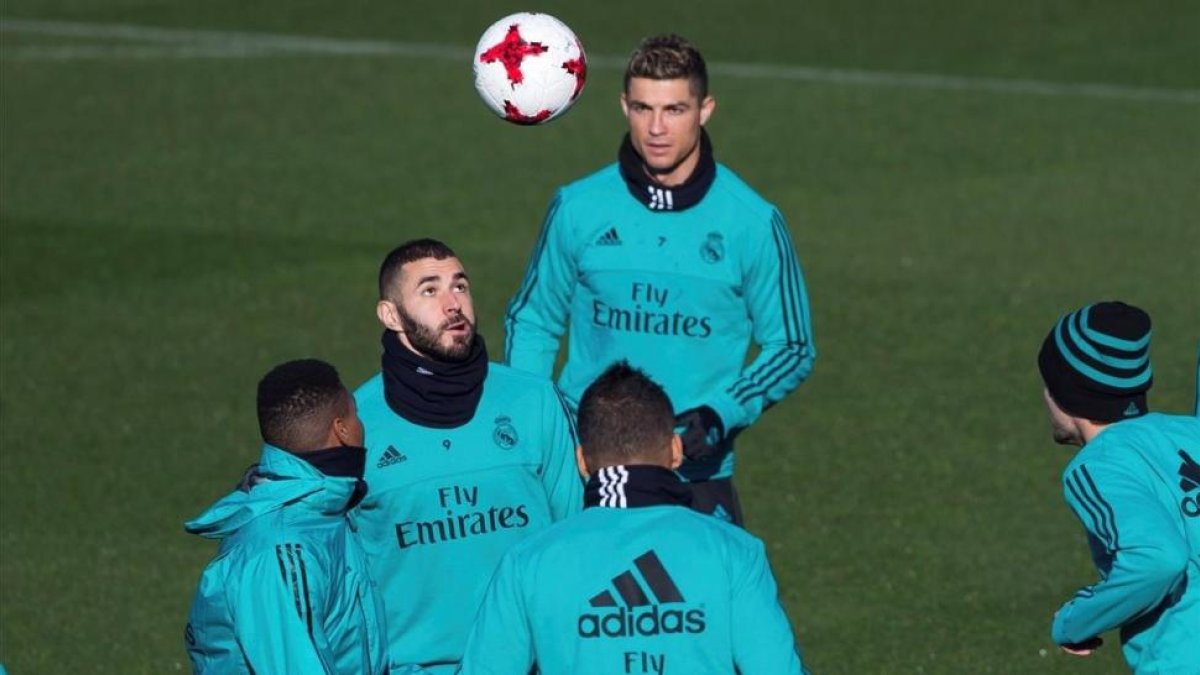 Entrenamiento del Madrid este miércoles en Valdebebas.-EFE / RODRIGO JIMÉNEZ