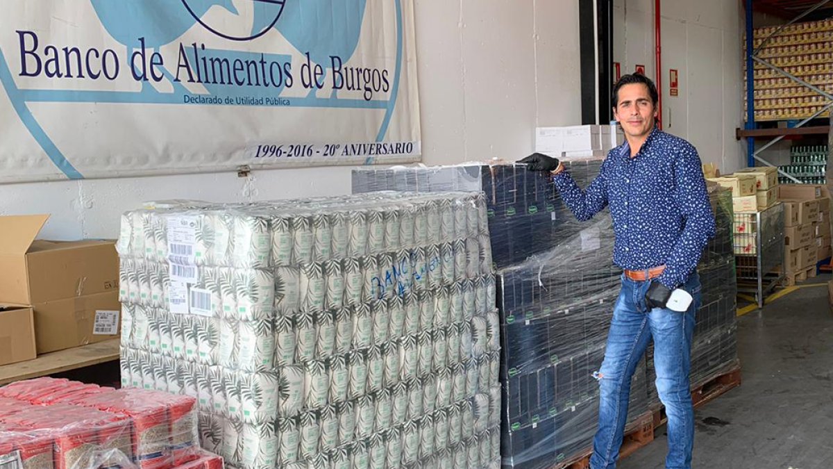 Óscar Borjas en el Banco de Alimentos de Burgos. ECB