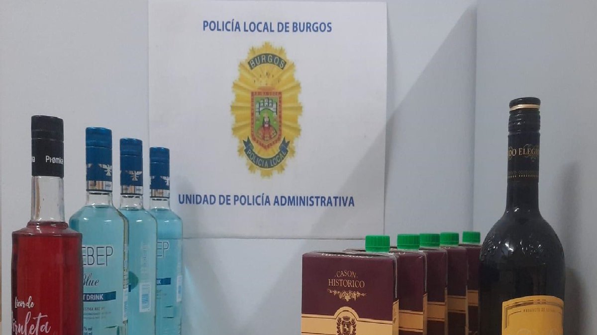 Alcohol incautado por la Policía Local. POLICÍA LOCAL