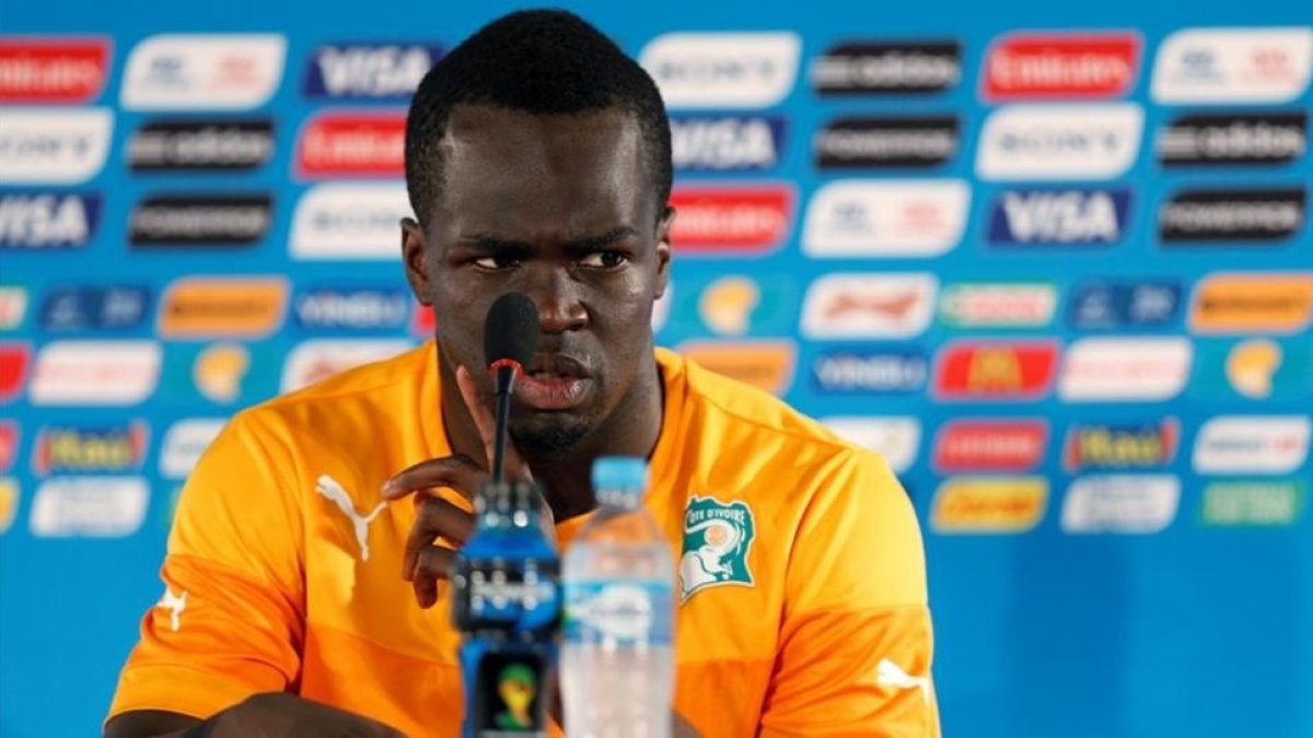 Cheick Tioté, en una rueda de prensa en Brasilia, durante el Mundial del 2014, que disputó con Costa de Marfil.-REUTERS