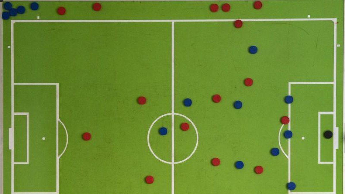 Un tablero de fútbol.-LAURA GUERRERO