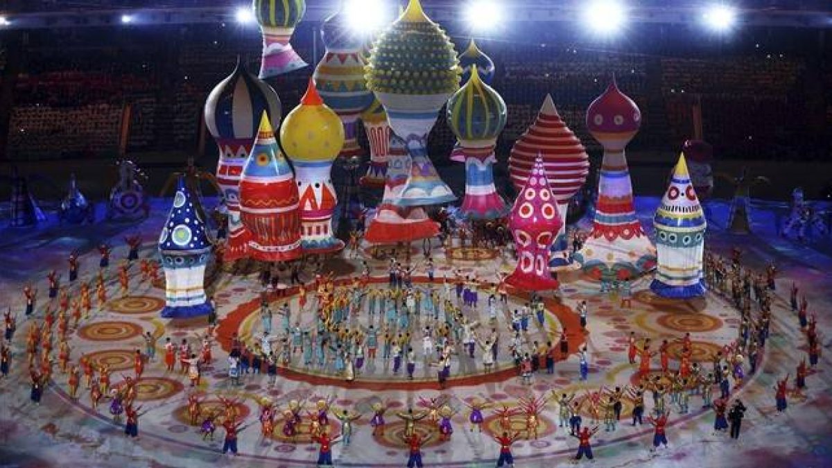 Gala de inauguración de los 22º Juegos Olímpicos de Invierno, en el estadio olímpico de Sochi (Rusia), en el 2014.-