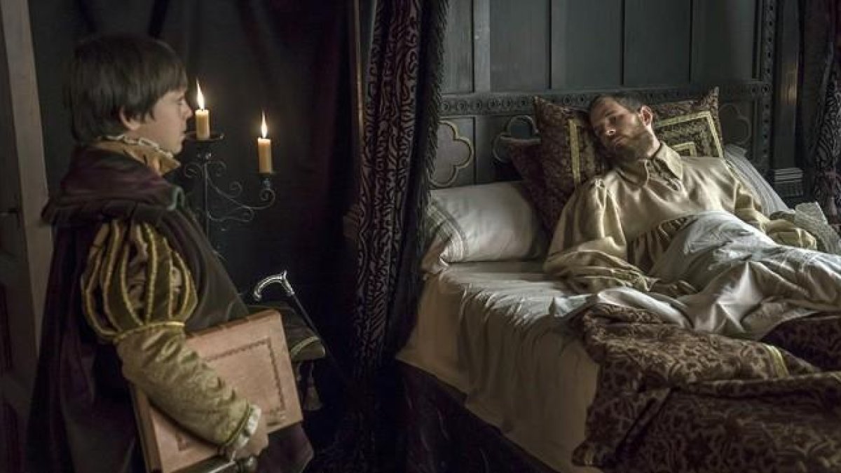 El actor Álvaro Cervantes, como Carlos V, en el episodio final de la serie 'Carlos, Rey emperador'.-JAVIER DE AGUSTÍN ALDEGUER