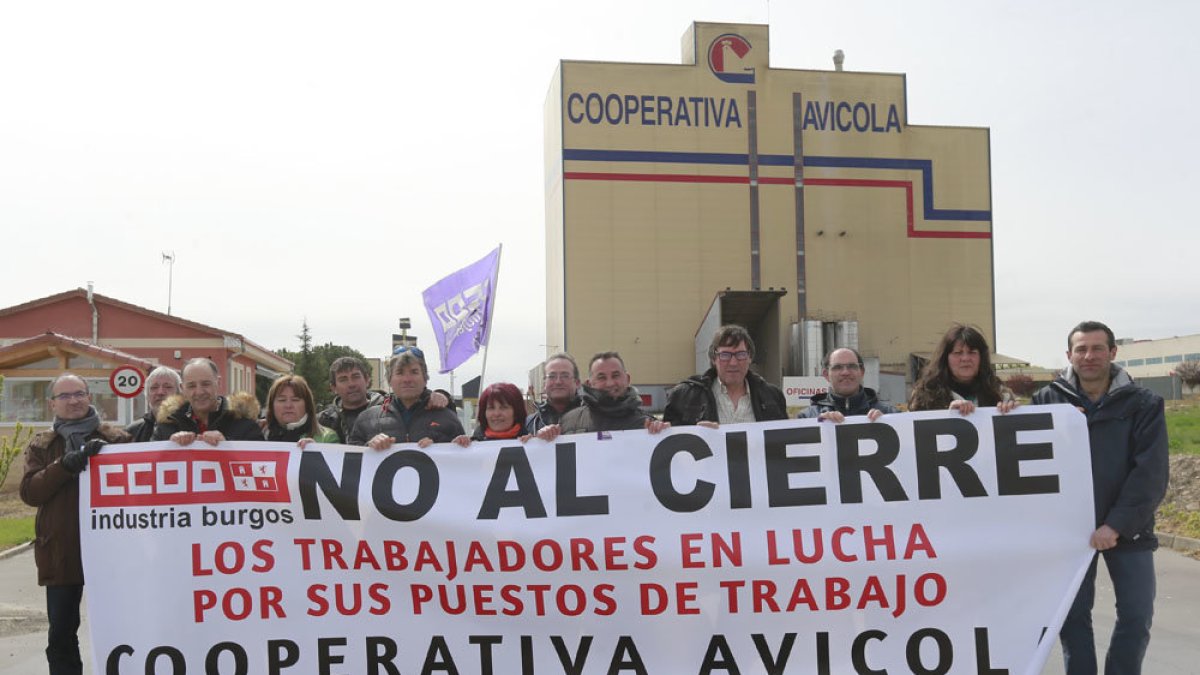 La plantilla de Cobur exige claridad sobre sus salarios. / ISRAEL L. MURILLO