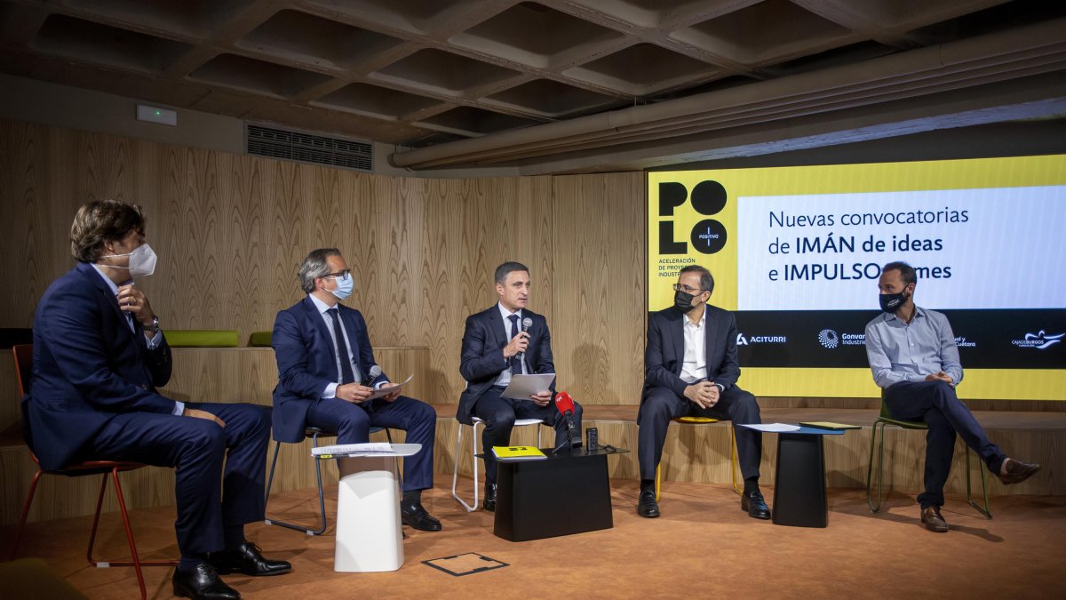 Un momento de la presentación de las dos nuevas convocatorias. SANTI OTERO