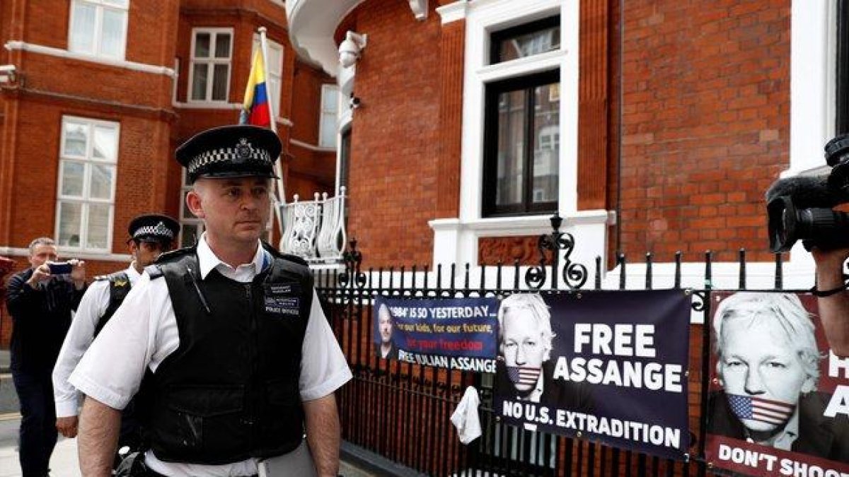 La embajada de Ecuador en Londres, donde estuvo refugiado Julian Assange.-AFP