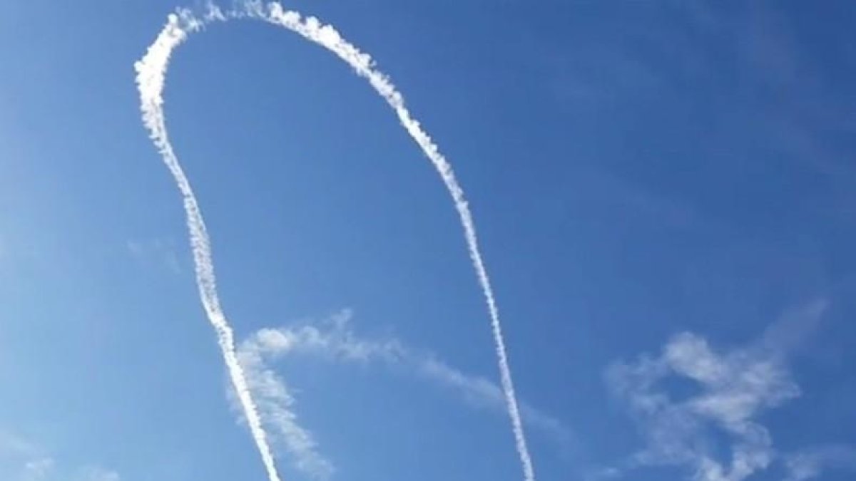 Imagen del enorme pene que dibujo un piloto de la Armada de EEUU, en Washington.-SOCIAL MEDIA (REUTERS)