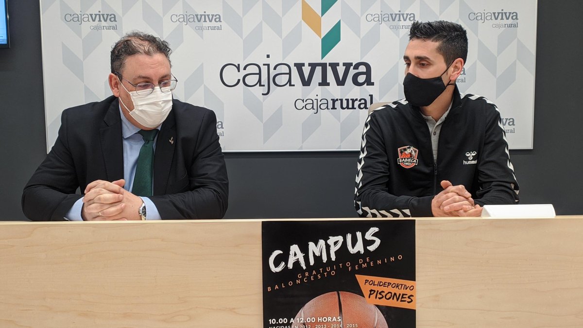 Germán Martínez y Jorge Villegas presentaron el campus. SANTI OTERO