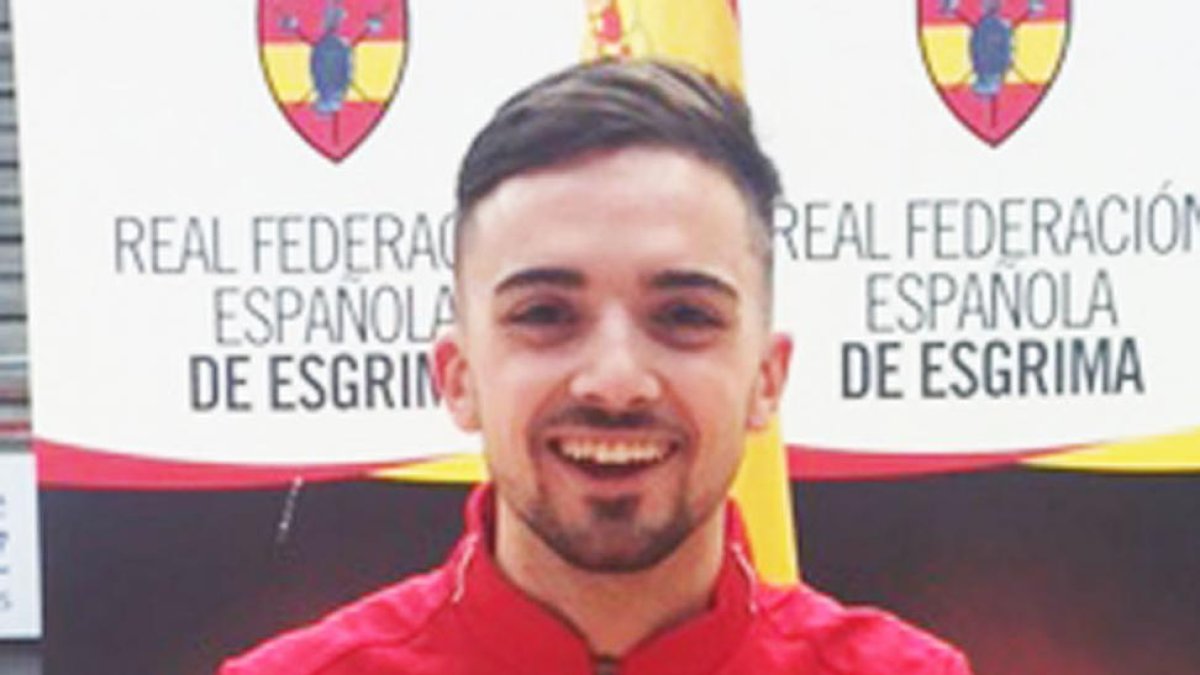 Ibáñez posa con sus trofeos-ECB