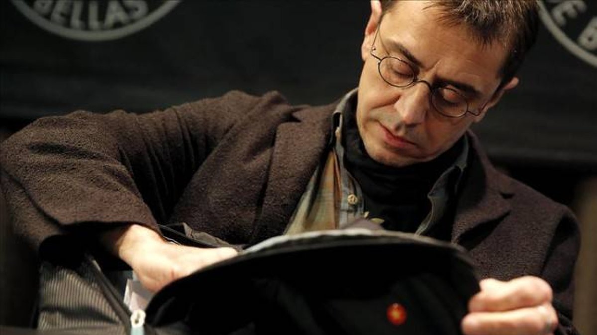 El número tres de Podemos, Juan Carlos Monedero.-Foto: JOSÉ LUIS ROCA