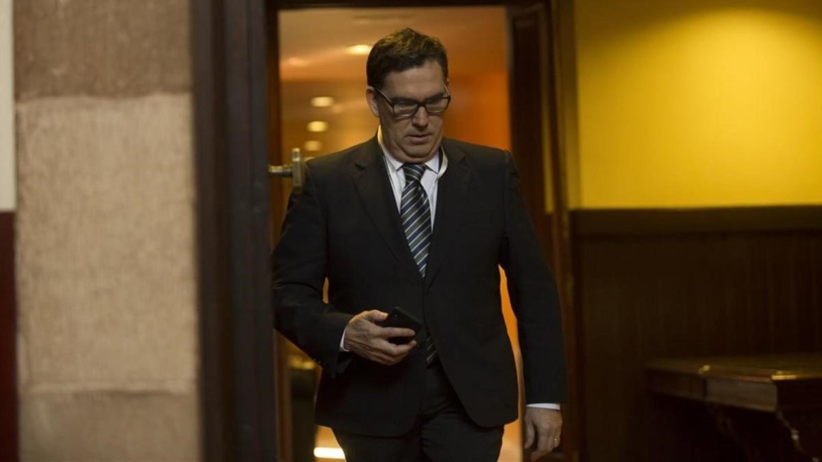 El abogado de Carles Puigdemont, Jaume Alonso-Cuevillas.-ALBERT BERTRAN