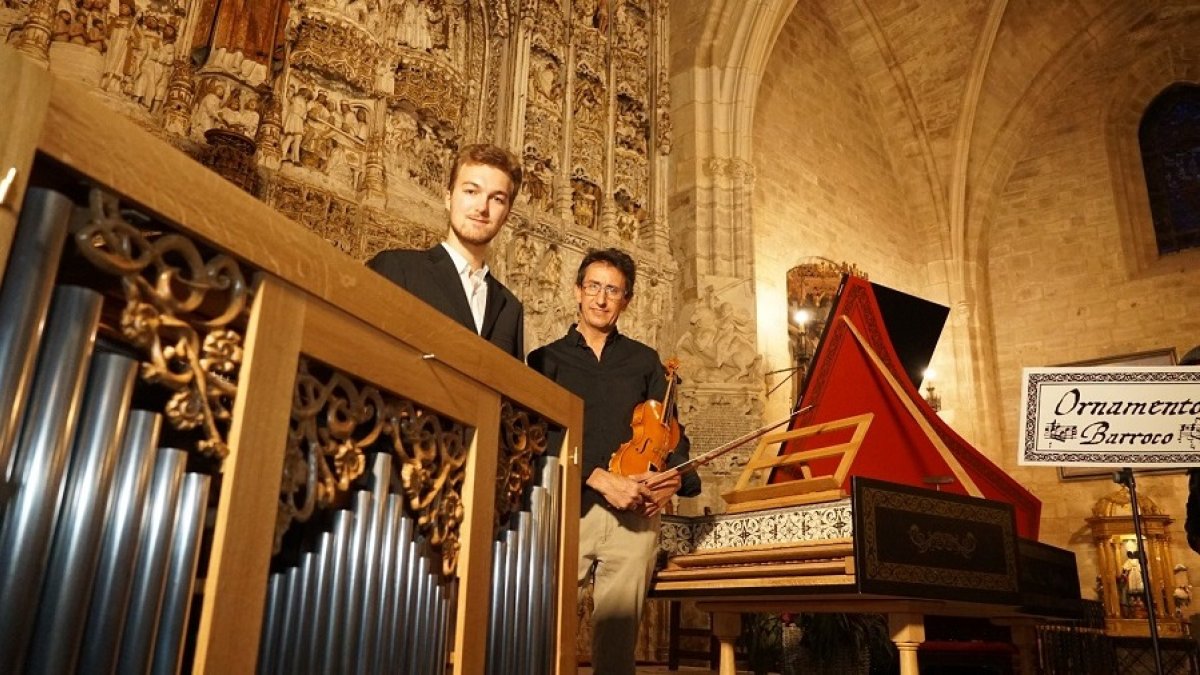 Javier Moral y Roberto Díaz, integrantes de Ornamento Barroco. ECB