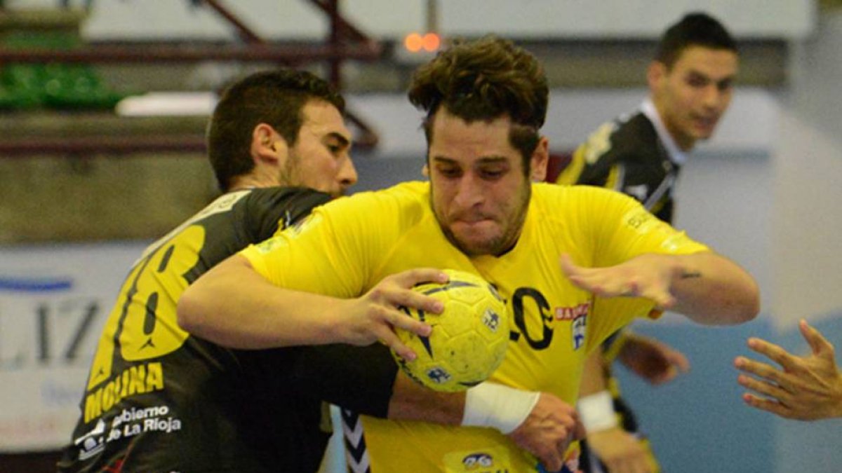 Imagen del choque disputado ante Naturhouse Rioja-Alberto Calvo