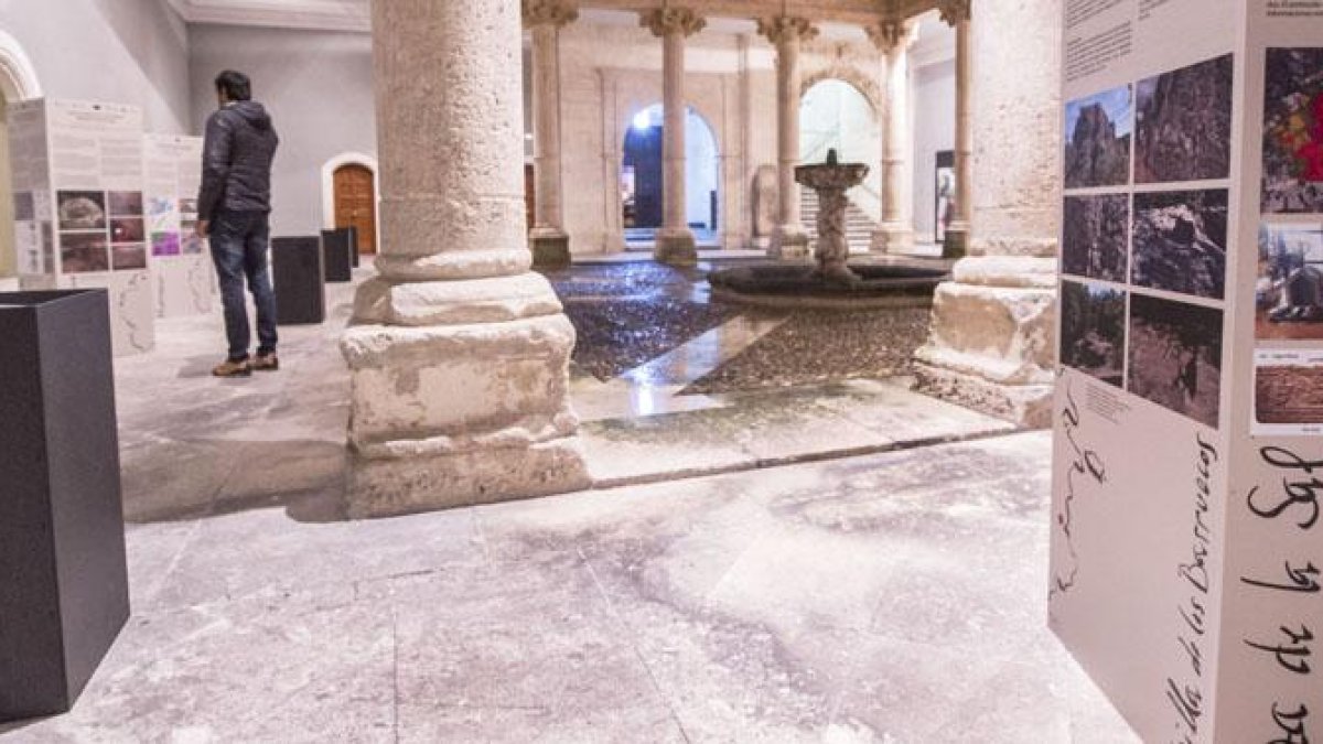 La exposición de los proyectos de investigación arqueológica de la provincia de Burgos estarán disponible hasta el 31 de diciembre en el Museo de Burgos.-ISRAEL L. MURILLO