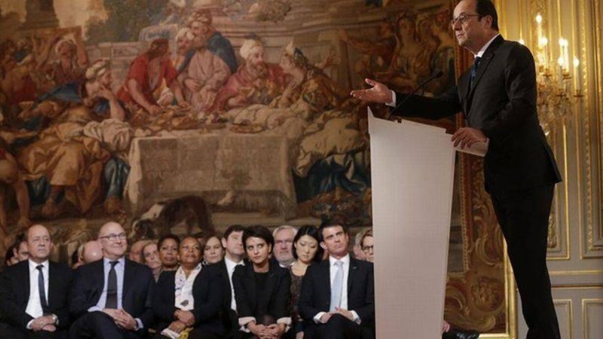 Hollande, ayer, durante su comparecencia de prensa semestral.-
