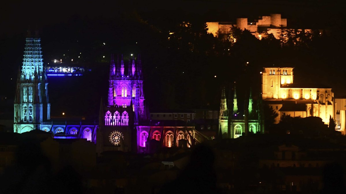 Iluminación de la Catedral de Burgos con motivo del Octavo Centenario. ICAL