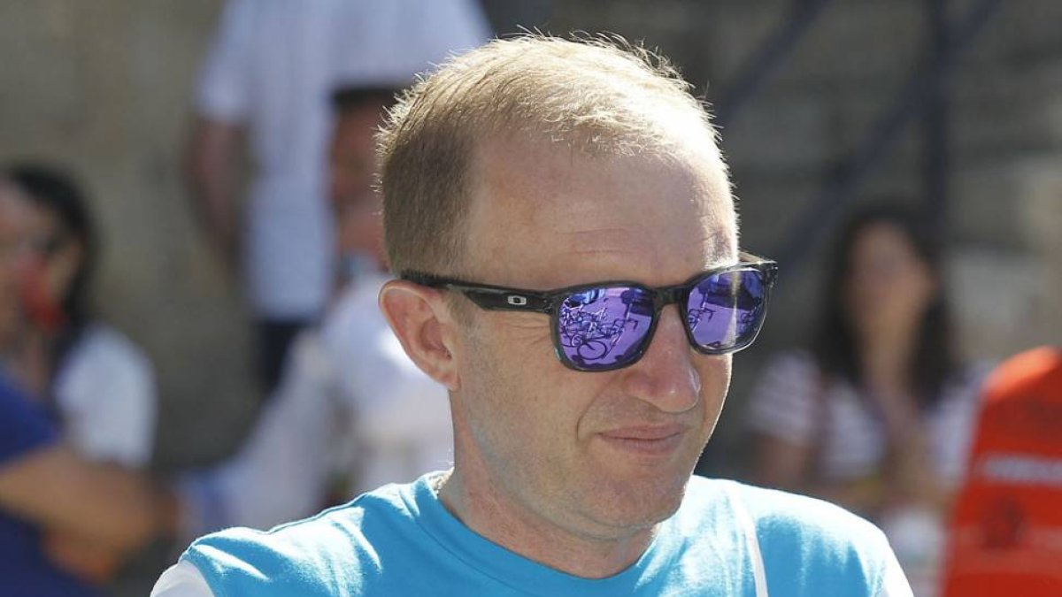El director deportivo del Astana en Burgos, Alexander Shefer-Santi Otero