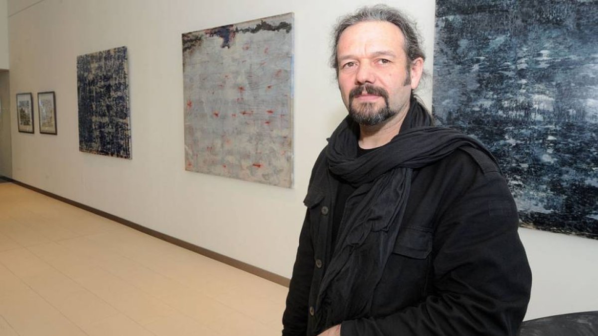 Regue Fernández ha seleccionado pinturas y grabados que hablan de los momentos de intemporalidad que se viven de forma inconsciente.-Israel L. Murillo