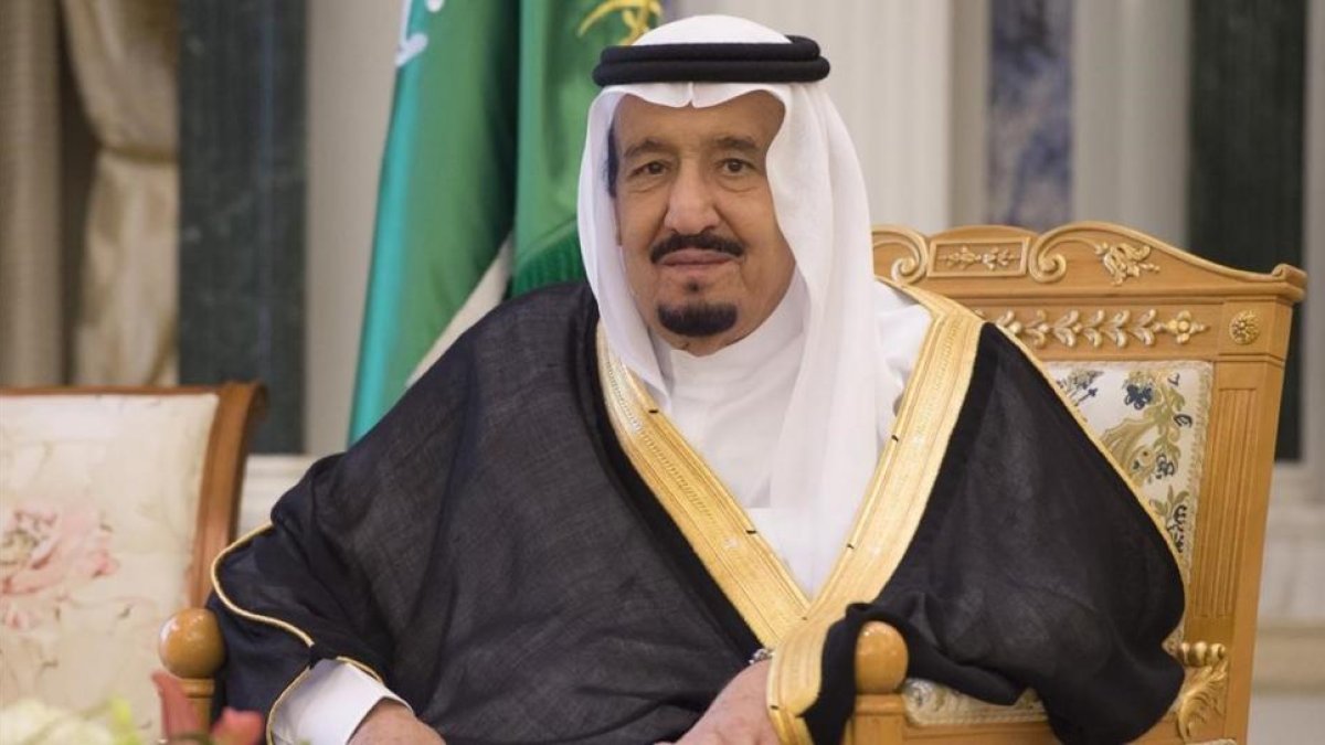 El rey de Arabia Saudí, Salman bin Abdulaziz al Saud, en una foto facilitada por el palacio real.-BANDAR AL JALOUD